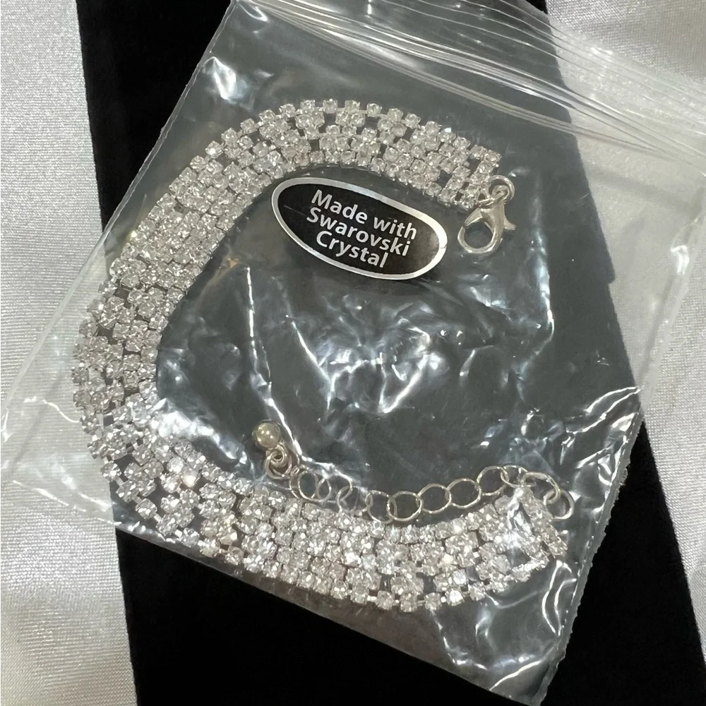 SWAROVSKI CRYSTAL BRACELET made with Swarovski Crystal & Elements - Picture 5 of 8